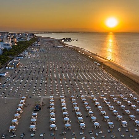 Appartamenti Las Palmas Lignano Sabbiadoro Exterior photo