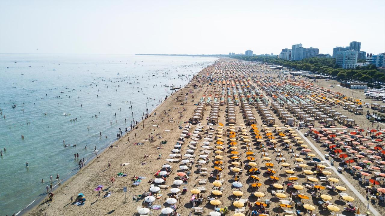 Appartamenti Las Palmas Lignano Sabbiadoro Exterior photo